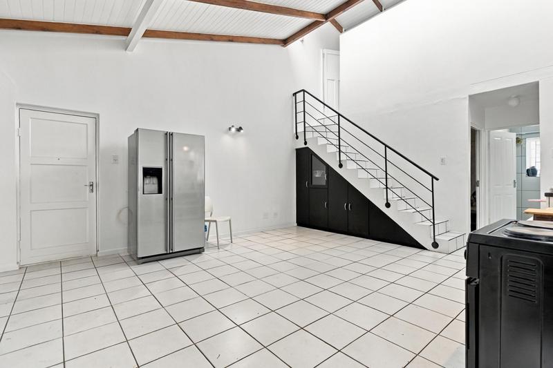 To Let 2 Bedroom Property for Rent in Maitland Western Cape